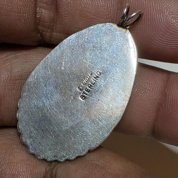 Vintage D Elark Native American Shadowbox Sterling SIlver & Shell Mop Pendant - Picture 7 of 10